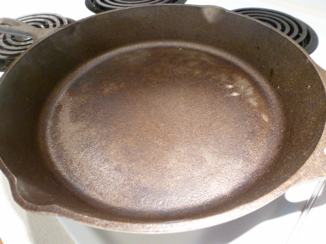 Curing an Iron Pot (4)