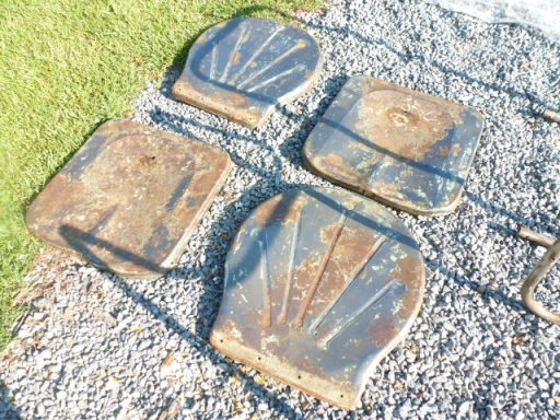 Restoring Rusty Chairs (3)