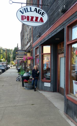 village-pizza-roslyn-wa